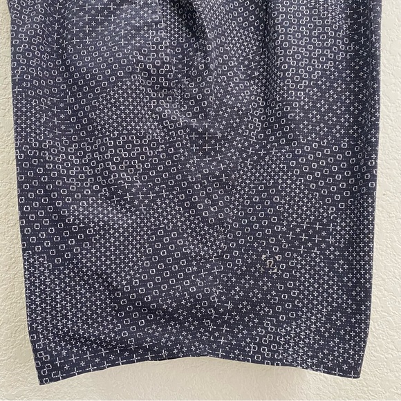 LULULEMON Athletica T.H.E. Shorts 9” Linerless Geometric Print Men’s Shorts S - Picture 9 of 12